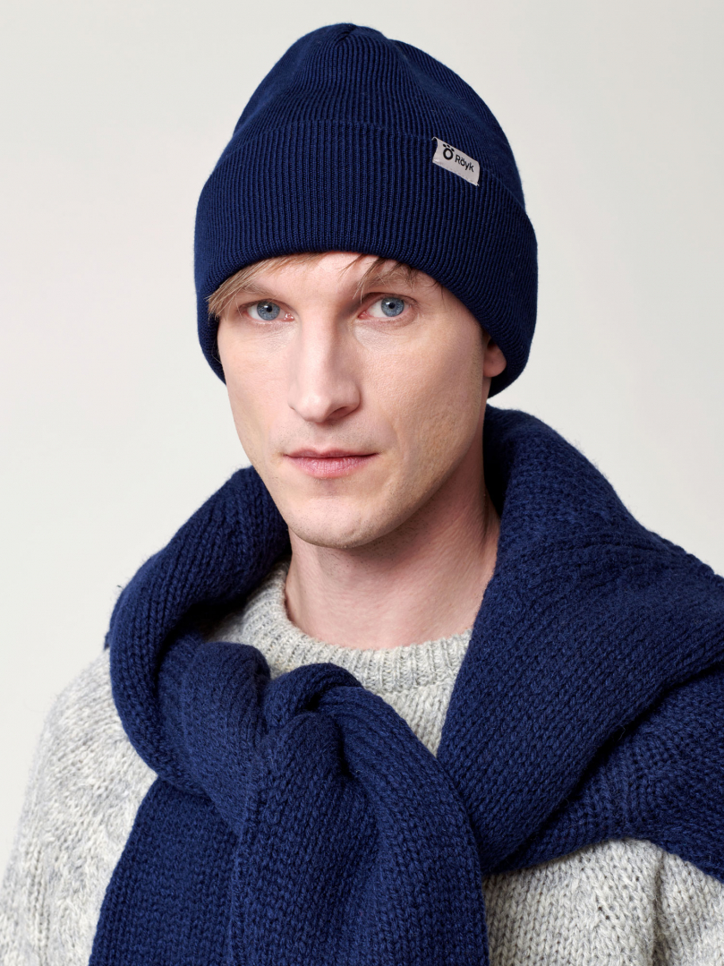 Day Merino Beanie - Navy in the group Accessories / Beanies & hats at RÖYK (6316)
