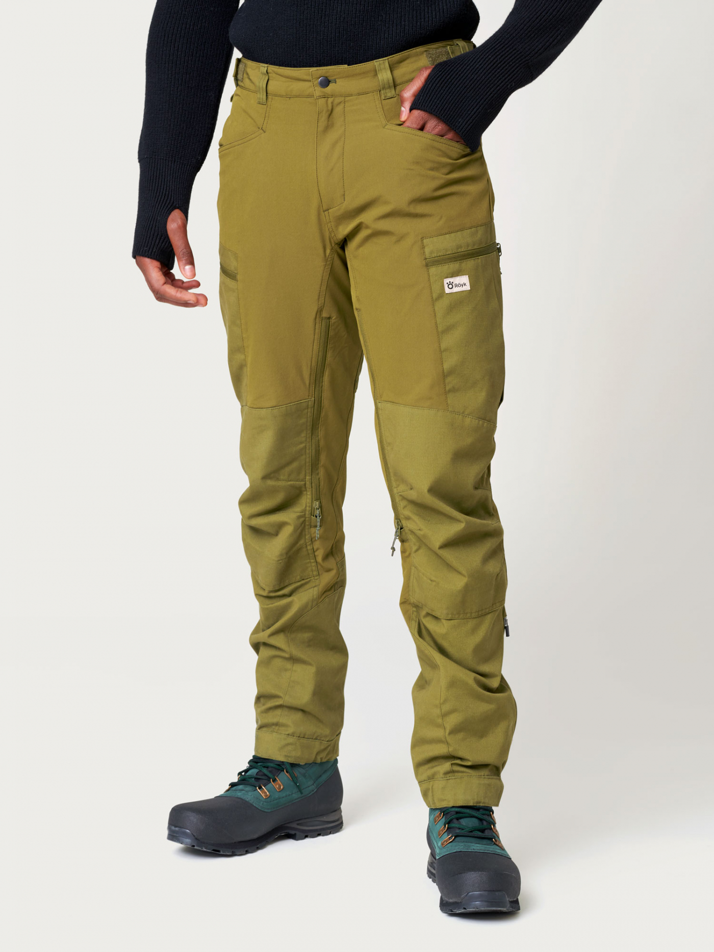 The Souled Store Casual Trousers  Buy The Souled Store Solid Dark Olive  Stretch Structured Pants For Men Online  Nykaa Fashion
